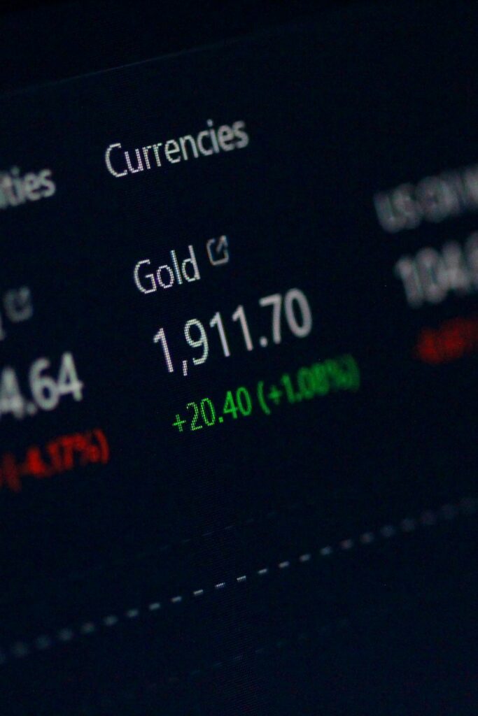 Professional Buying Silver Bars in Hull? Your 2026 Guide to Smart Investing & Local Value at Big Gold Hull