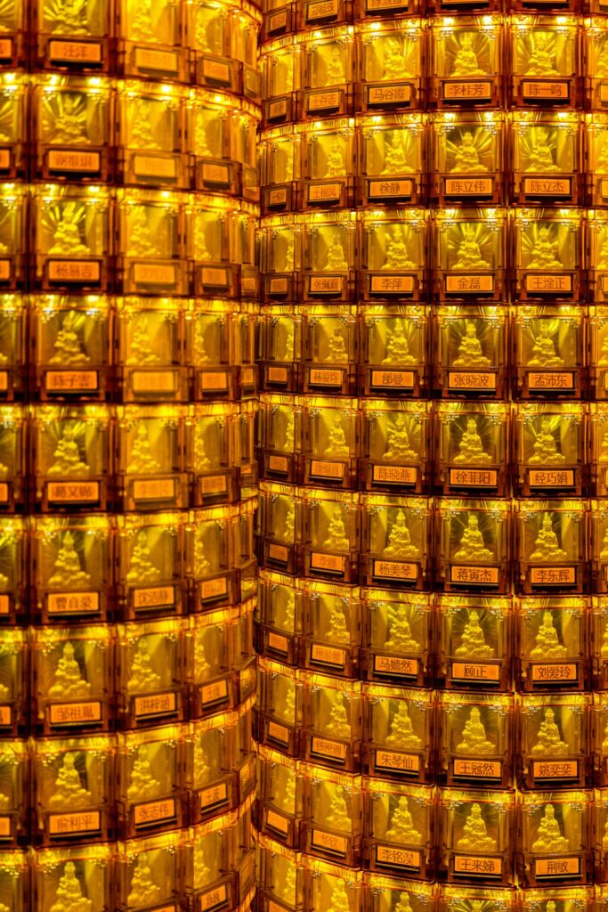 Professional Gold Bullion Bar Price Guide 2026: Understanding True Value in Hull at Big Gold Hull