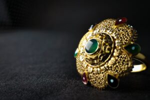 Professional How Much is 1 Gram of Gold Worth Today in the UK? (2026 Guide) at Big Gold Hull