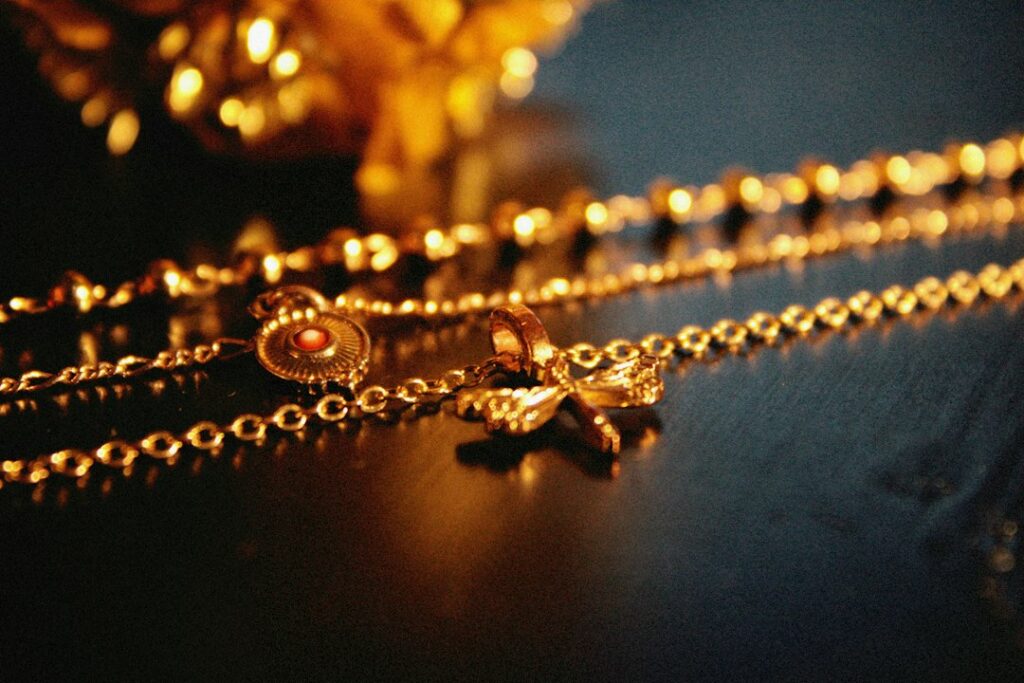 Professional What's 100 Grams of Gold Worth Today in Hull? (2026 Guide) at Big Gold Hull